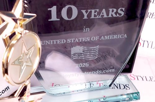 JOY STYLE TRENDS 10TH ANNIVERSARY ENGRAVED GLASS PLAQUE